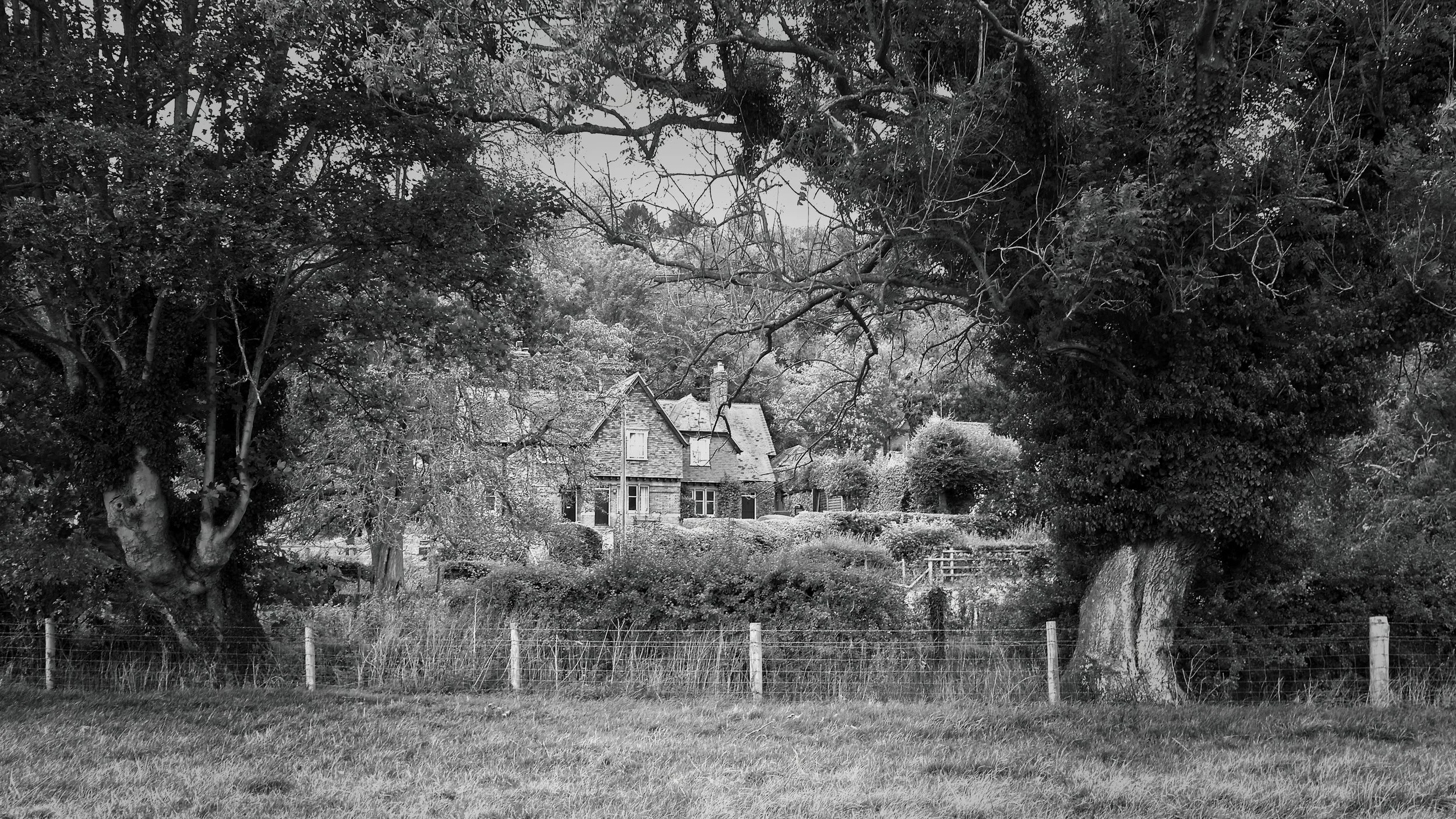 Black-and-white photograph of a cottage at Hambleden taken with the original Panasonic Lumix LX100