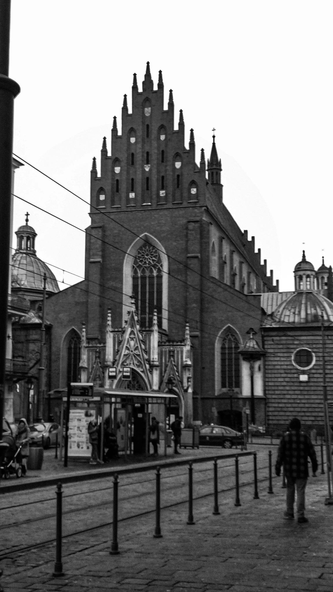 0767 krakow-gothic-church-street-black-and-white ad880551f7
